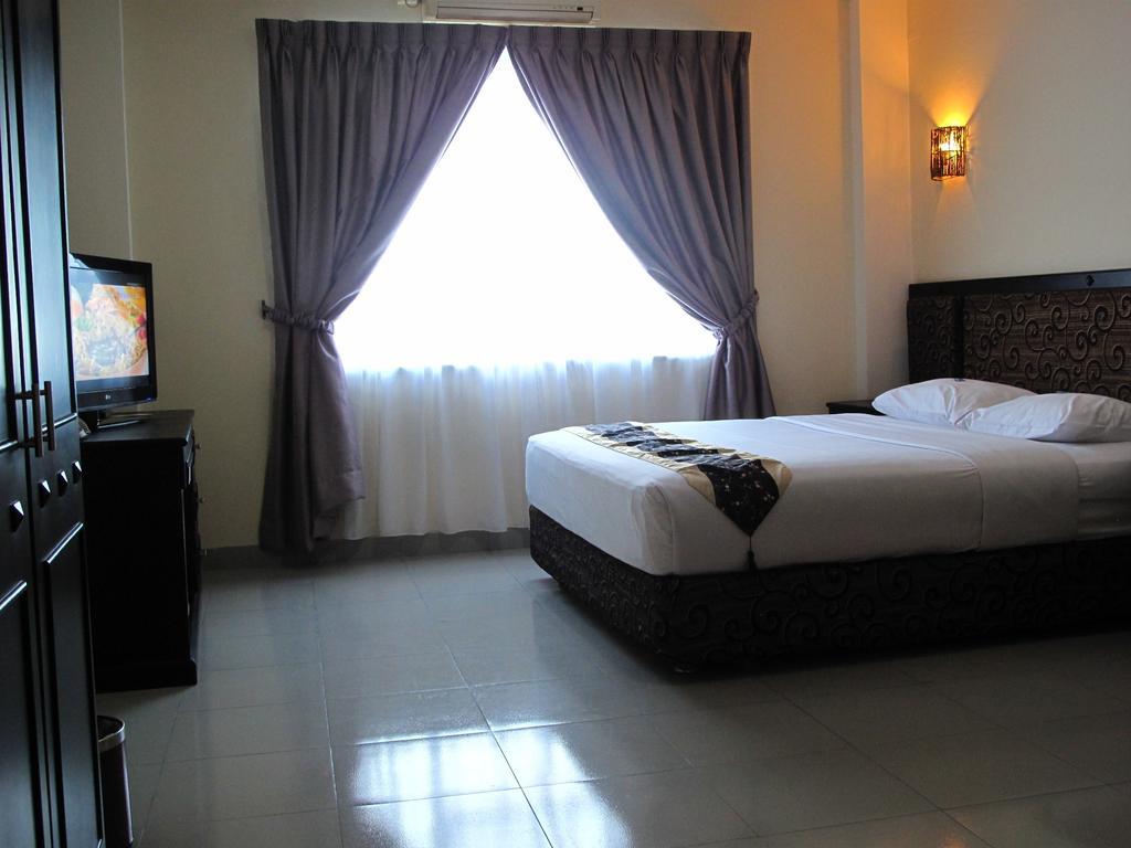 Gaja Hotel เปกันบารู ภายนอก รูปภาพ