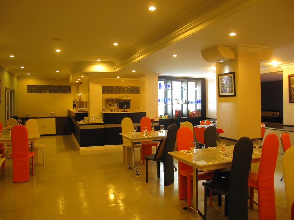 Gaja Hotel เปกันบารู ภายนอก รูปภาพ