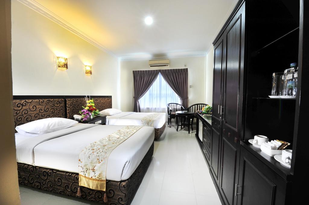 Gaja Hotel เปกันบารู ภายนอก รูปภาพ